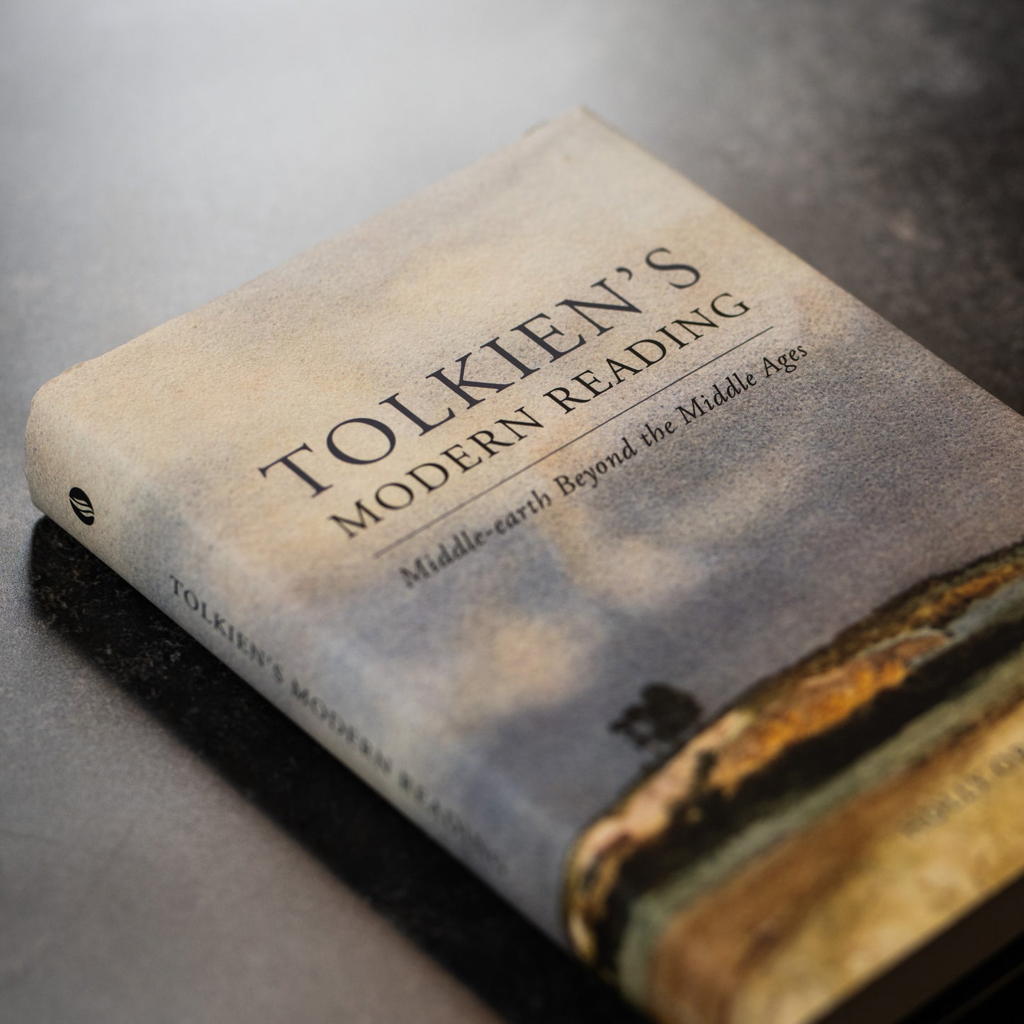Tolkien's Modern Reading